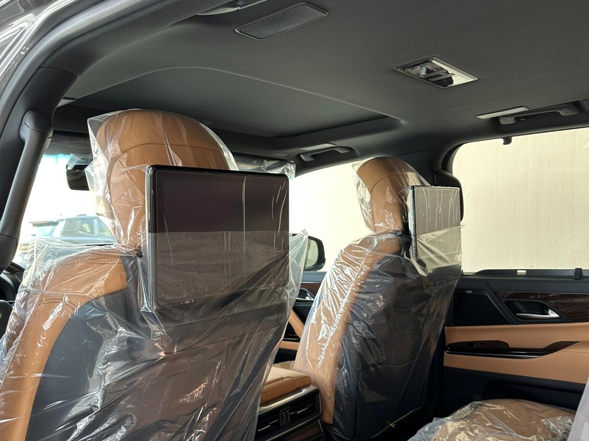 Lexus LX 600 URBAN PACKAGE 2026 - Image 4