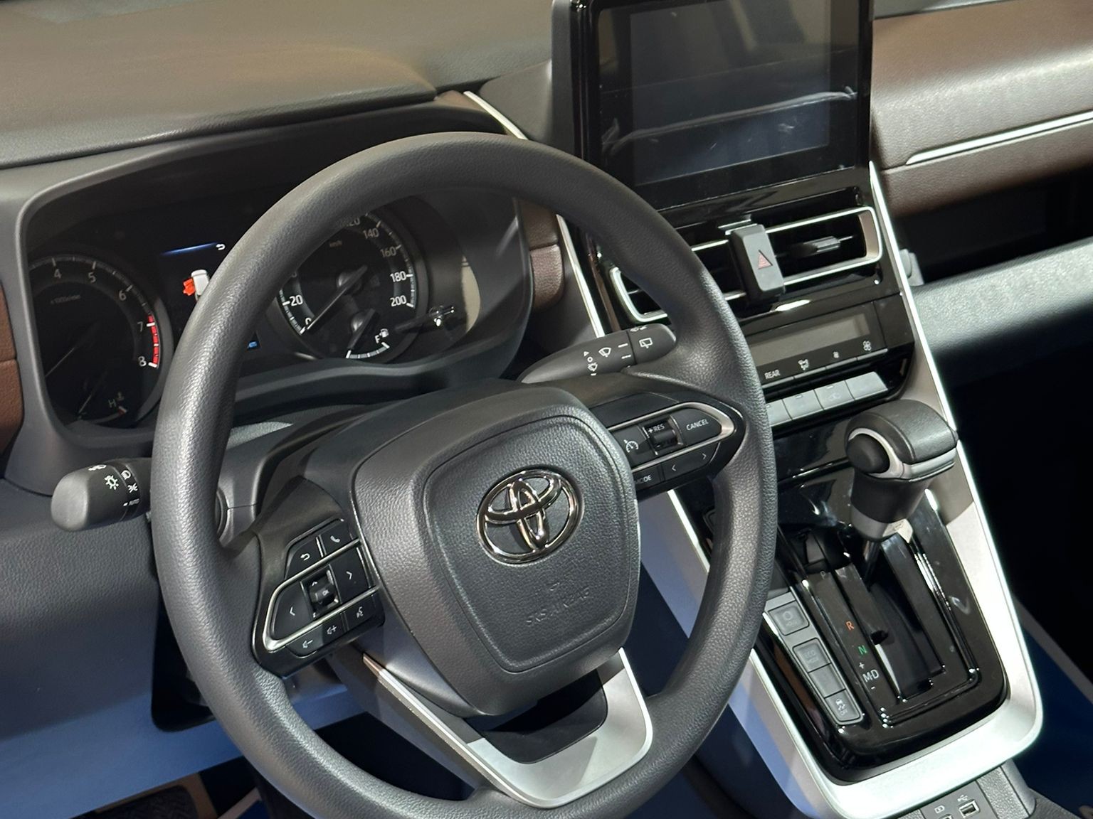 Toyota Inova 2026 - Image 2