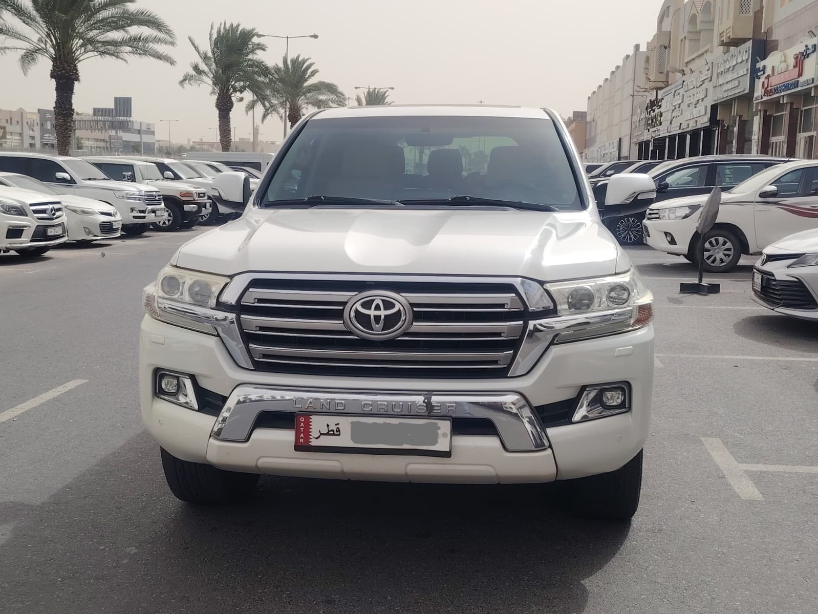 Toyota Land Cruiser GXR v8 2016 - Image 2
