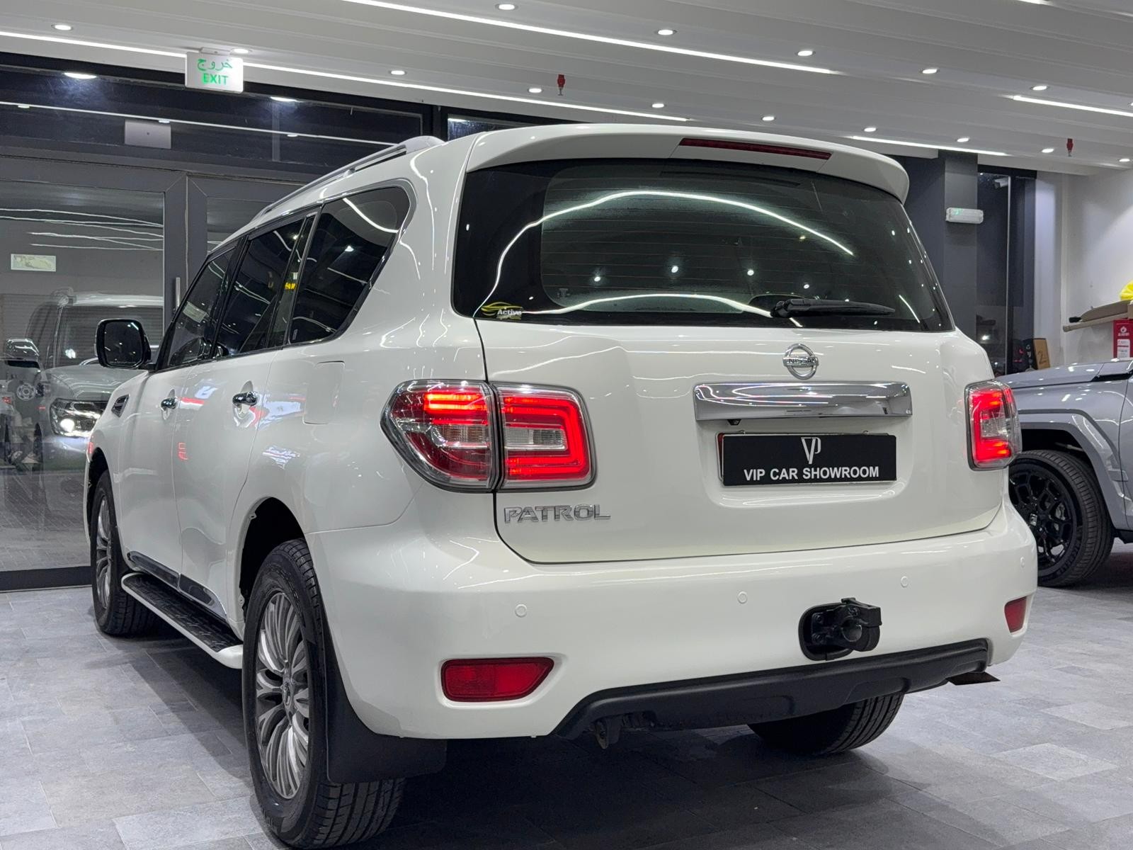 Nissan Patrol  Platinum 2010 - Image 4