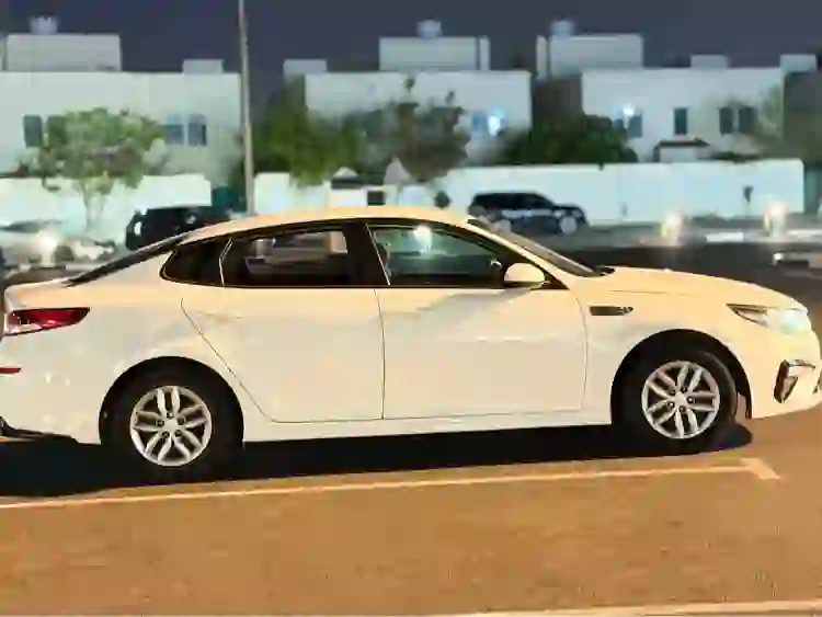 Kia Optima 2019 - Image 4