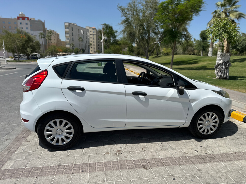 Ford FIESTA 2014 - Image 2