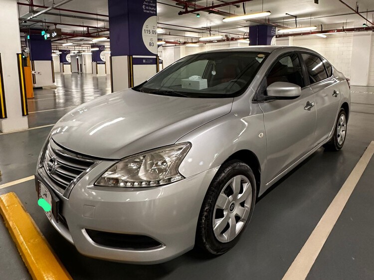 Nissan Sentra 2020 - Image 2