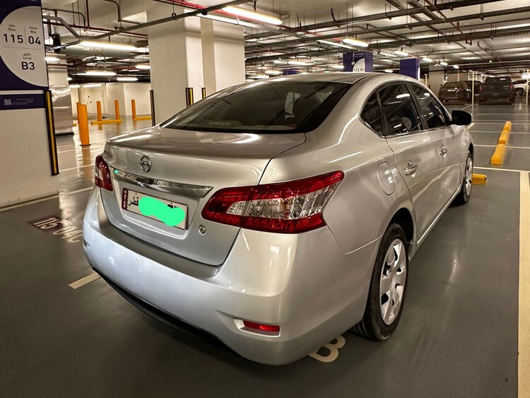 Nissan Sentra 2020 - Image 4