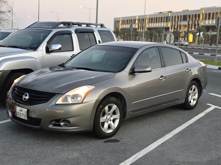 Nissan Altima 2.5 S 2011 - Image 2