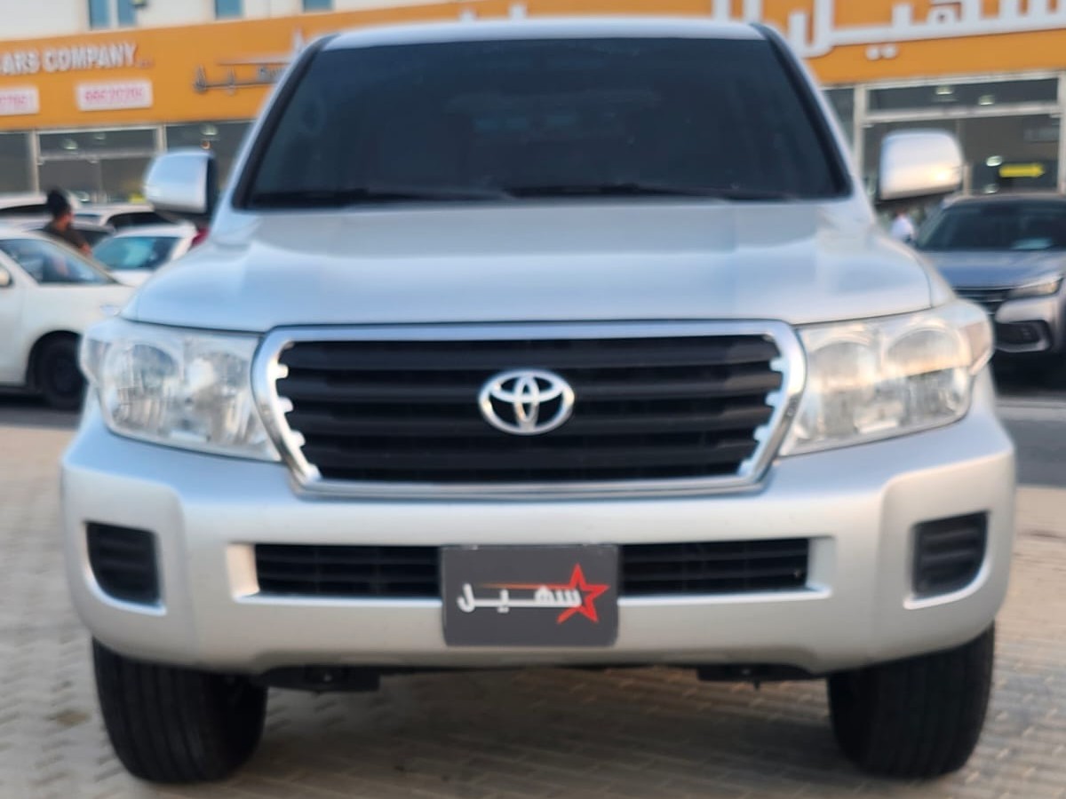 Toyota Land Cruiser G standard 2015