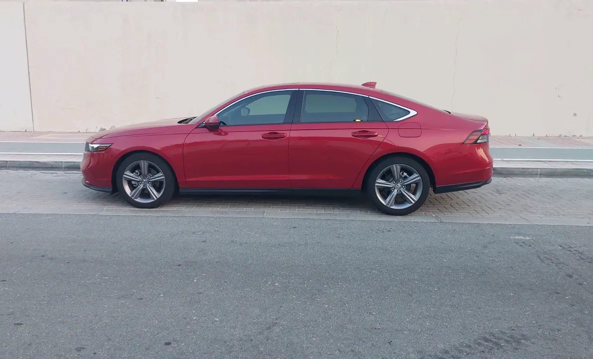 Honda Accord 2024 - Image 2