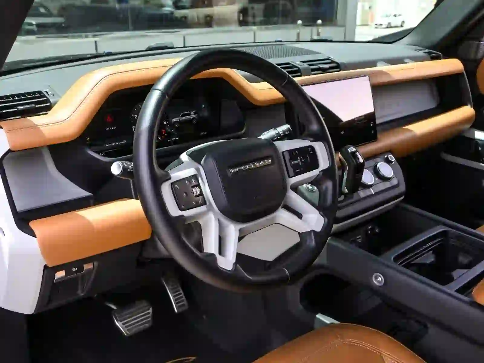 Land Rover Defender 110 SE 2024 - Image 4