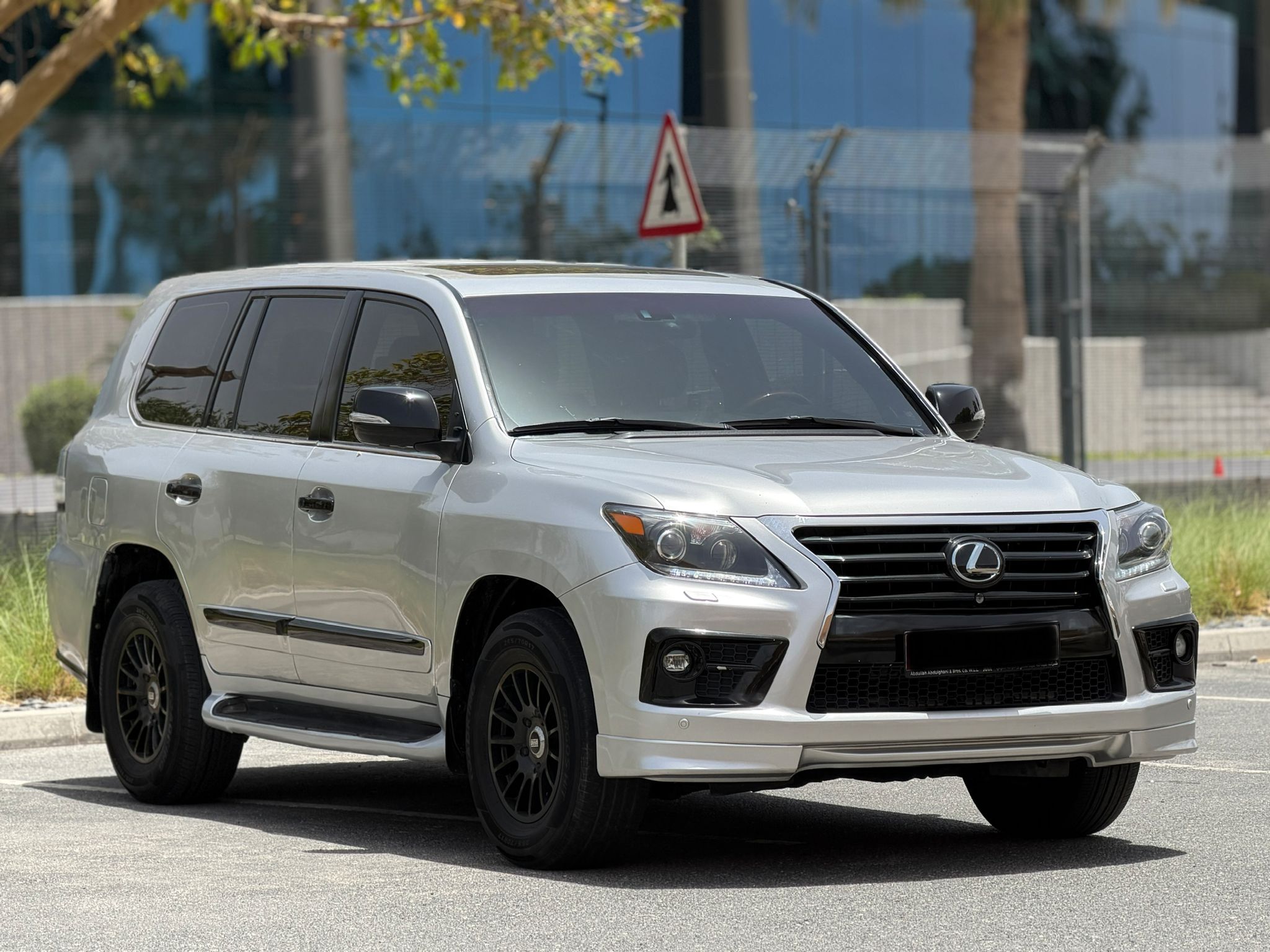Lexus LX 570 2012