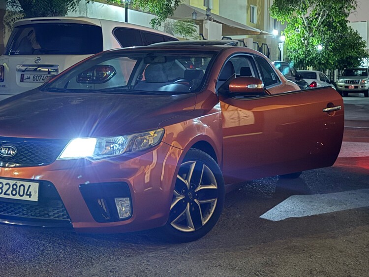 Kia Cerato Koup 2011 - Image 4
