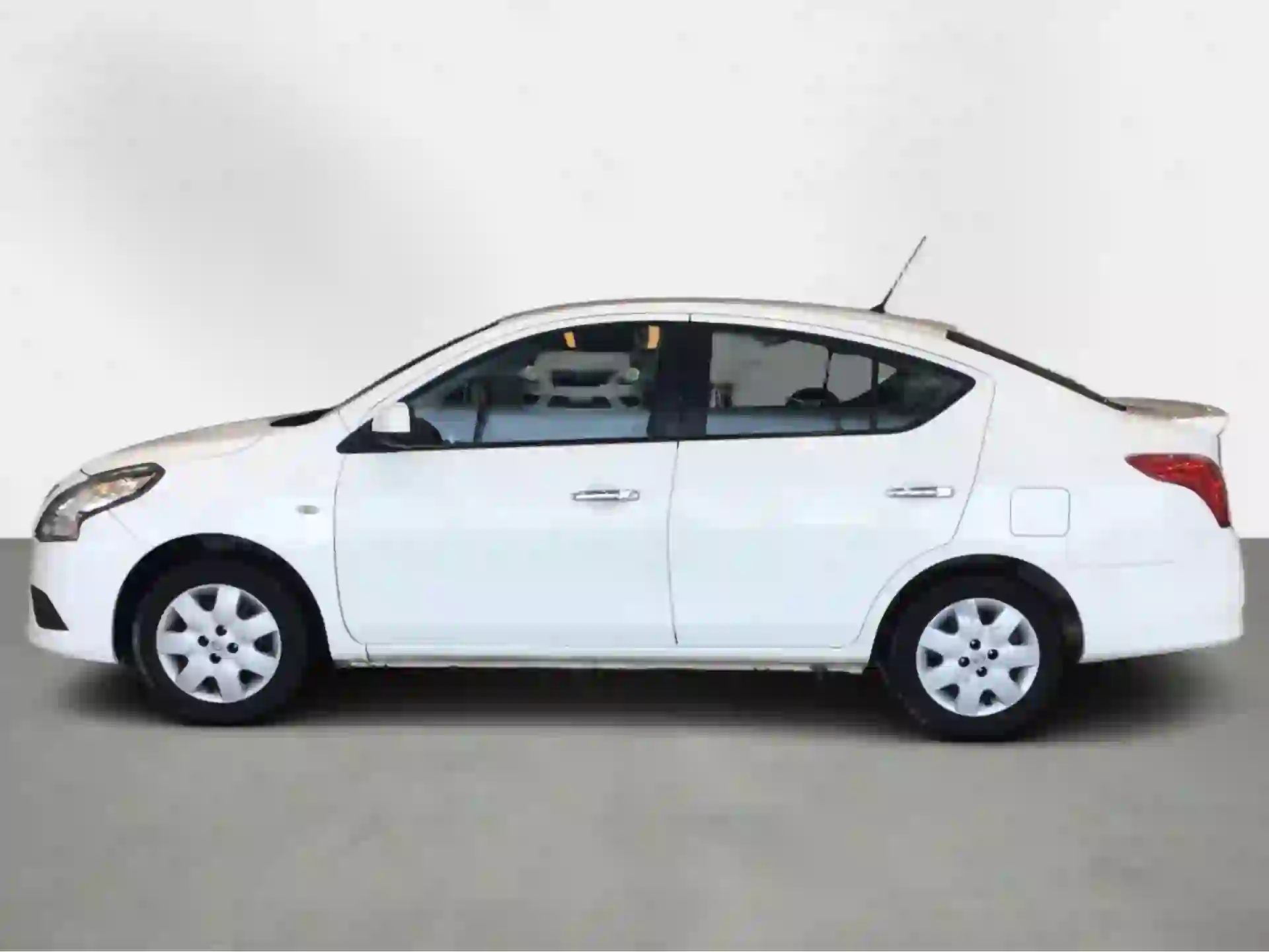 Nissan Sunny 2023 - Image 2