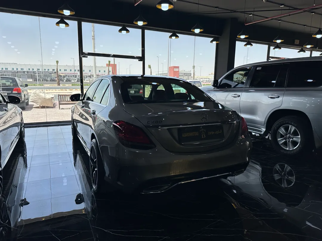 Mercedes-Benz C-Class Sedan 200 2019 - Image 2