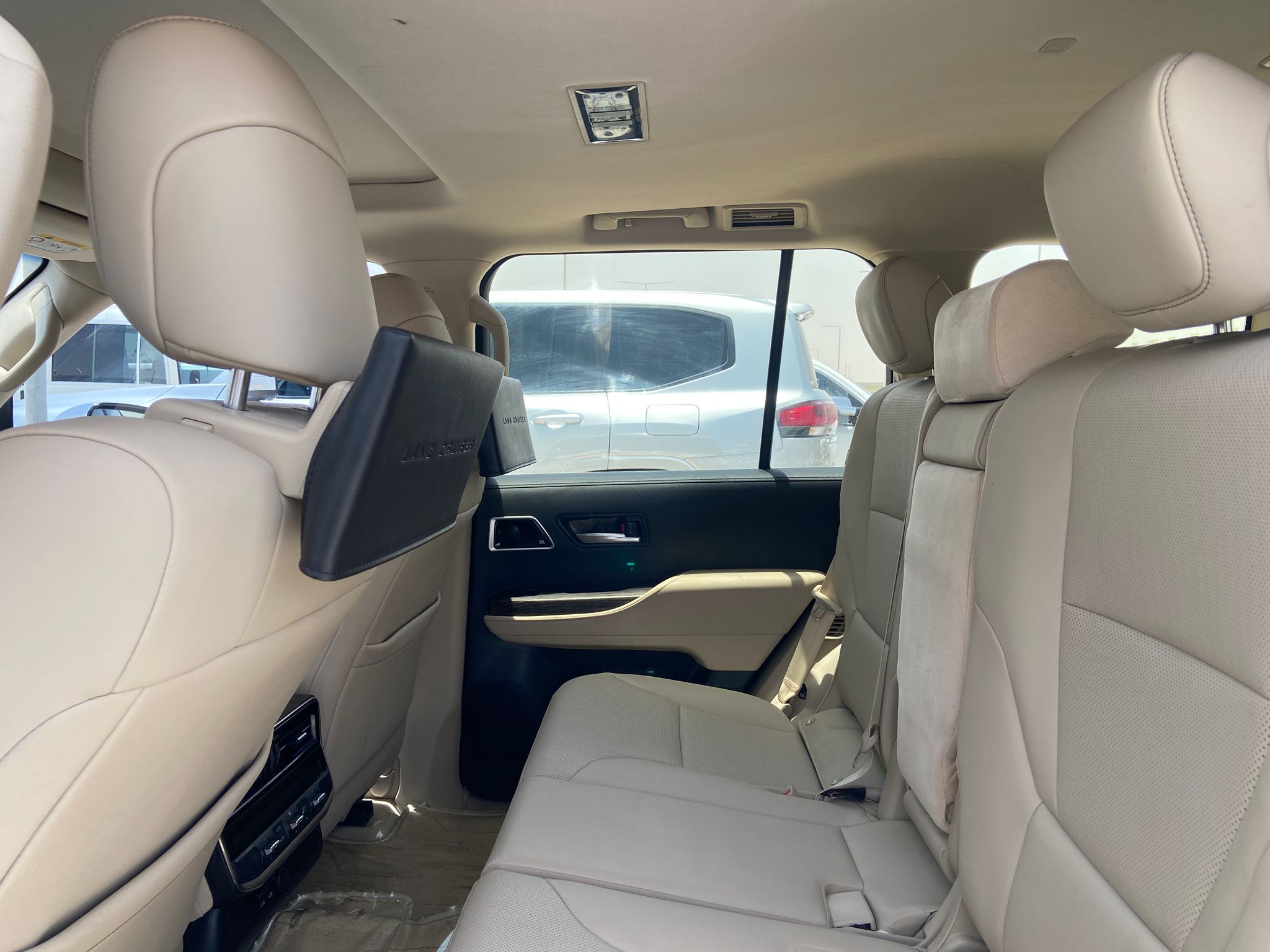 Toyota Land Cruiser VX 2013 - Image 3