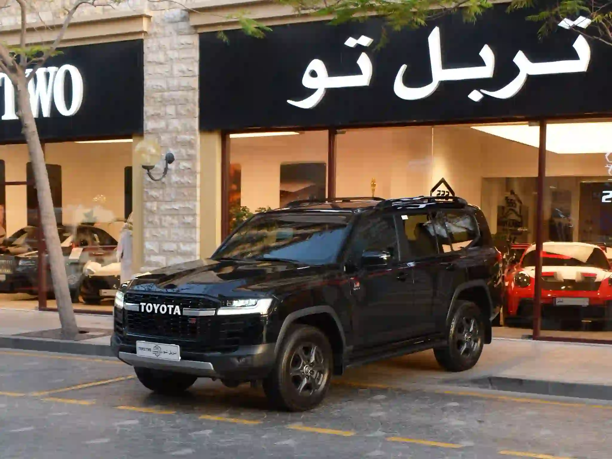 Toyota Land Cruiser G/R HEV 2025