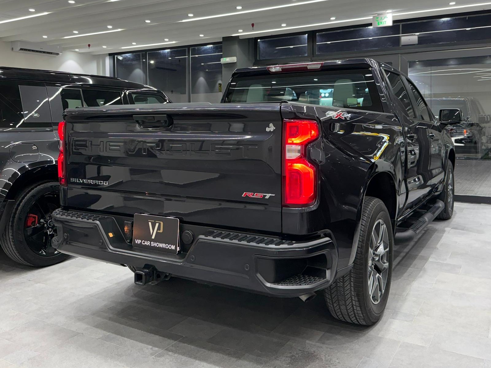 Chevrolet Silverado RST 2024 - Image 4