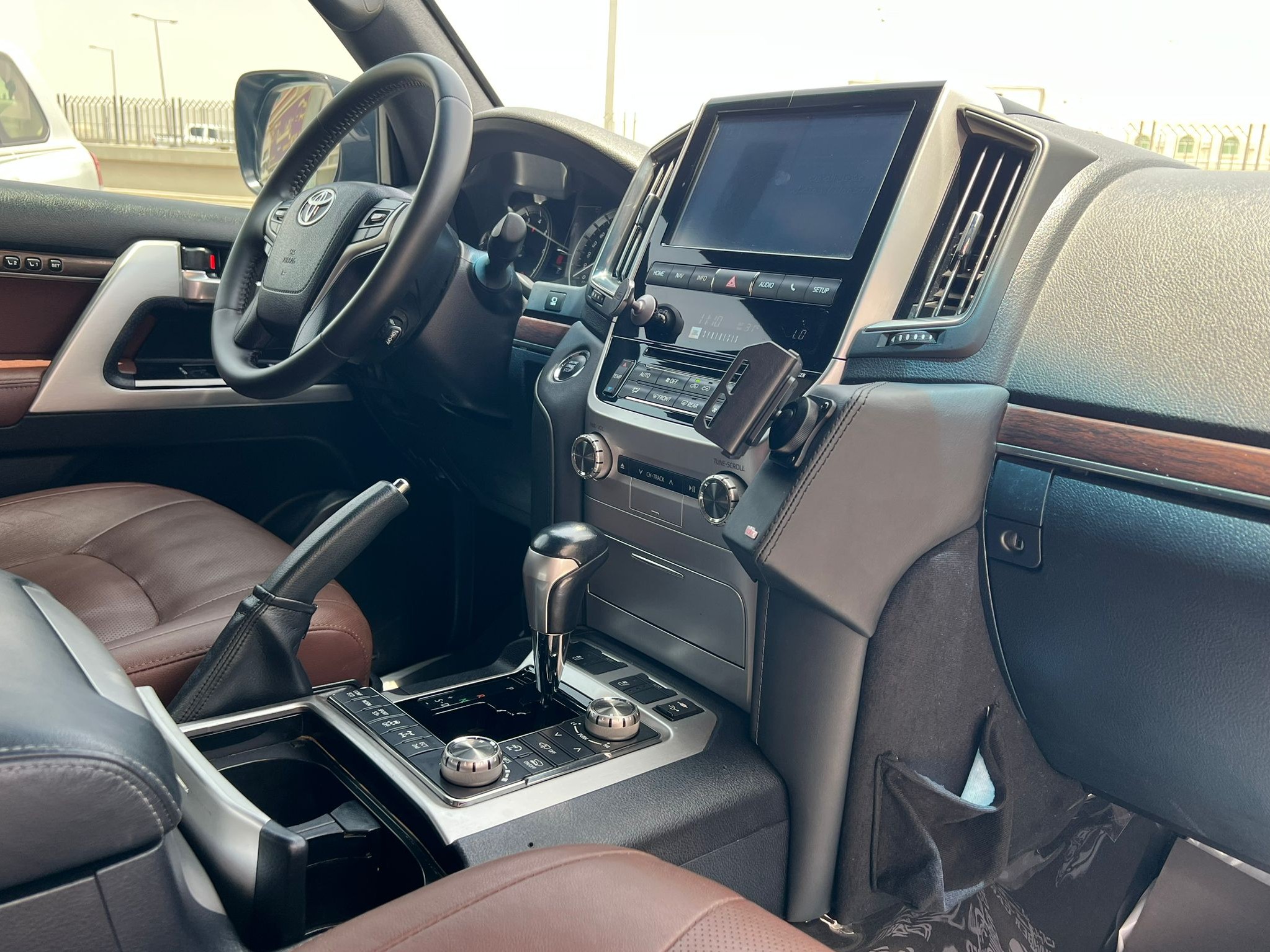 Toyota Land Cruiser VX.R 2021 - Image 3