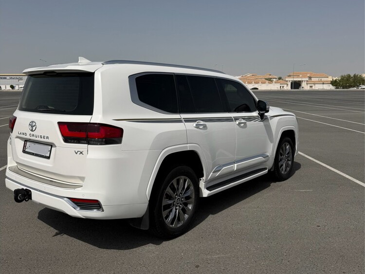 Toyota Land Cruiser VX Twin Turbo 2023 - Image 3