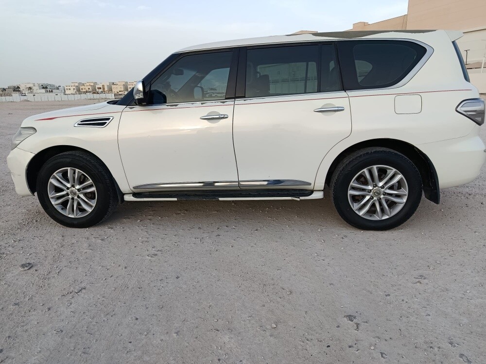 Nissan Patrol LE 2010 - Image 4