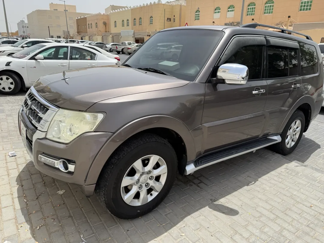 Mitsubishi Pajero 3.5 2015 - Image 2