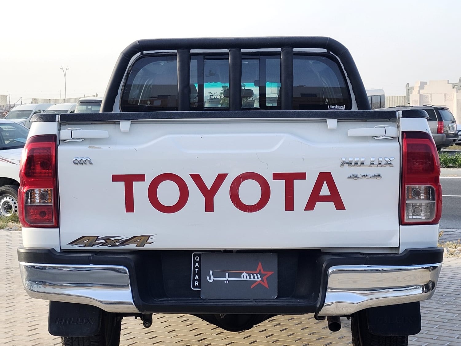 Toyota Hilux 4X4 2024 - Image 3