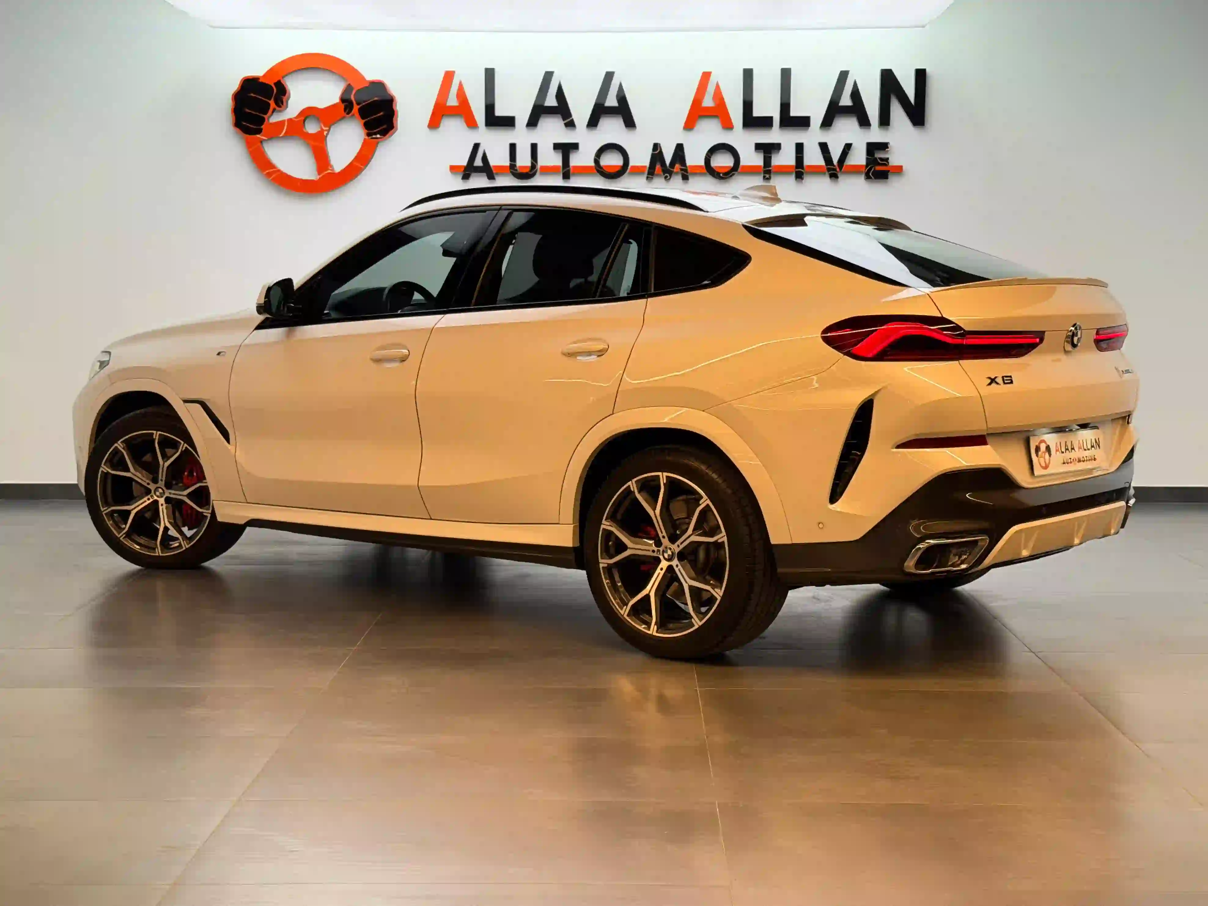 BMW X-Series X6 M 2021 - Image 2