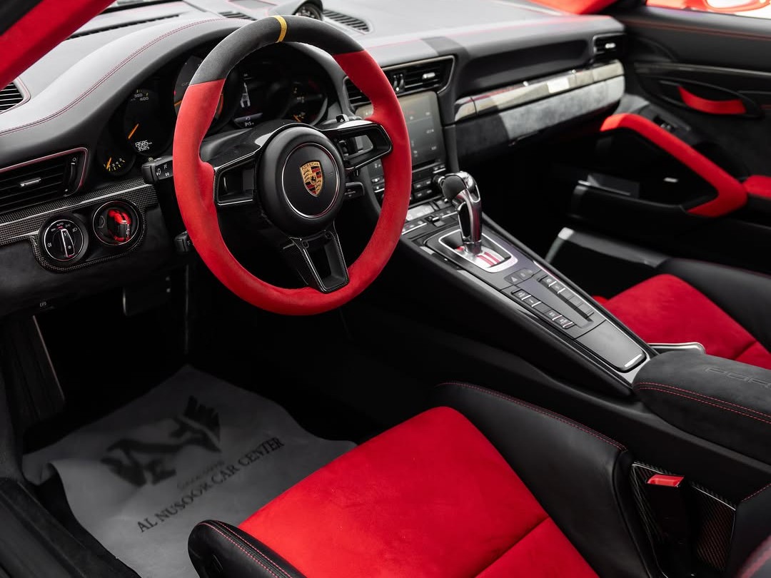 Porsche 911 GT2 RS 2019 - Image 2