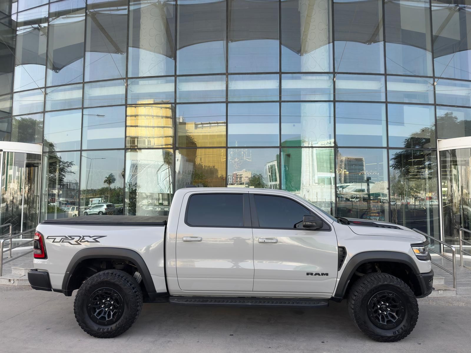 Dodge Ram TRX 2023 - Image 2