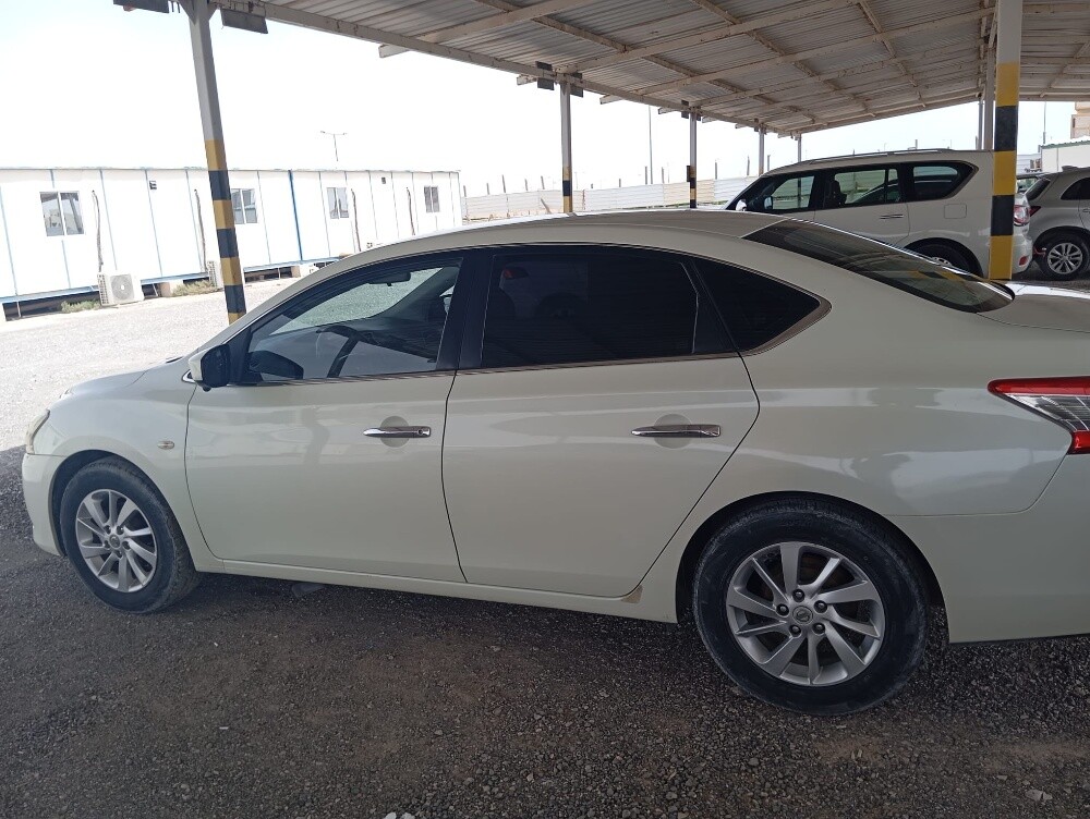 Nissan Sentra 2014 - Image 3