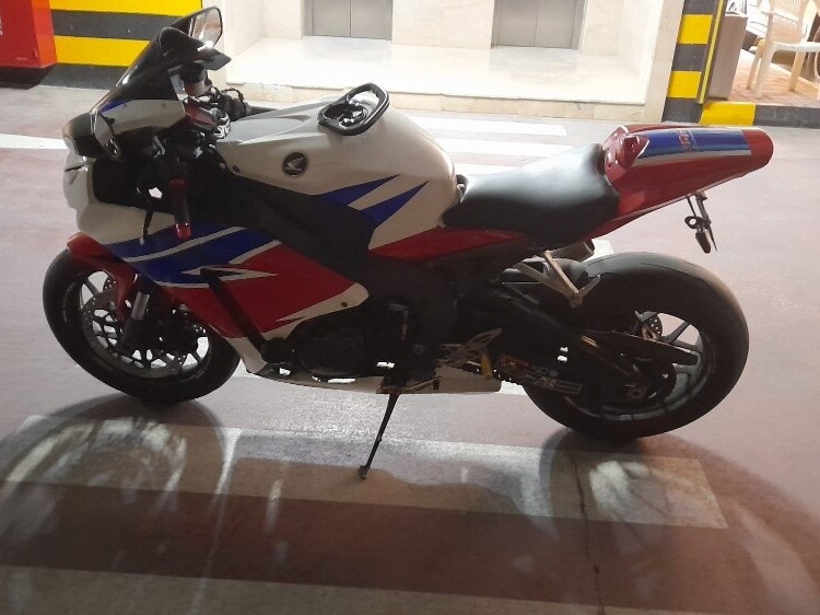 HONDA CBR  2012