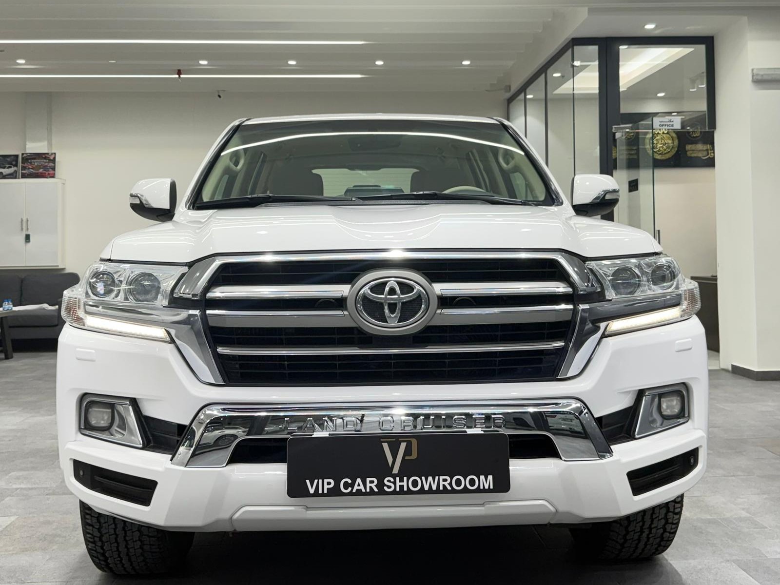Toyota Land Cruiser GX.R 2020 - Image 4