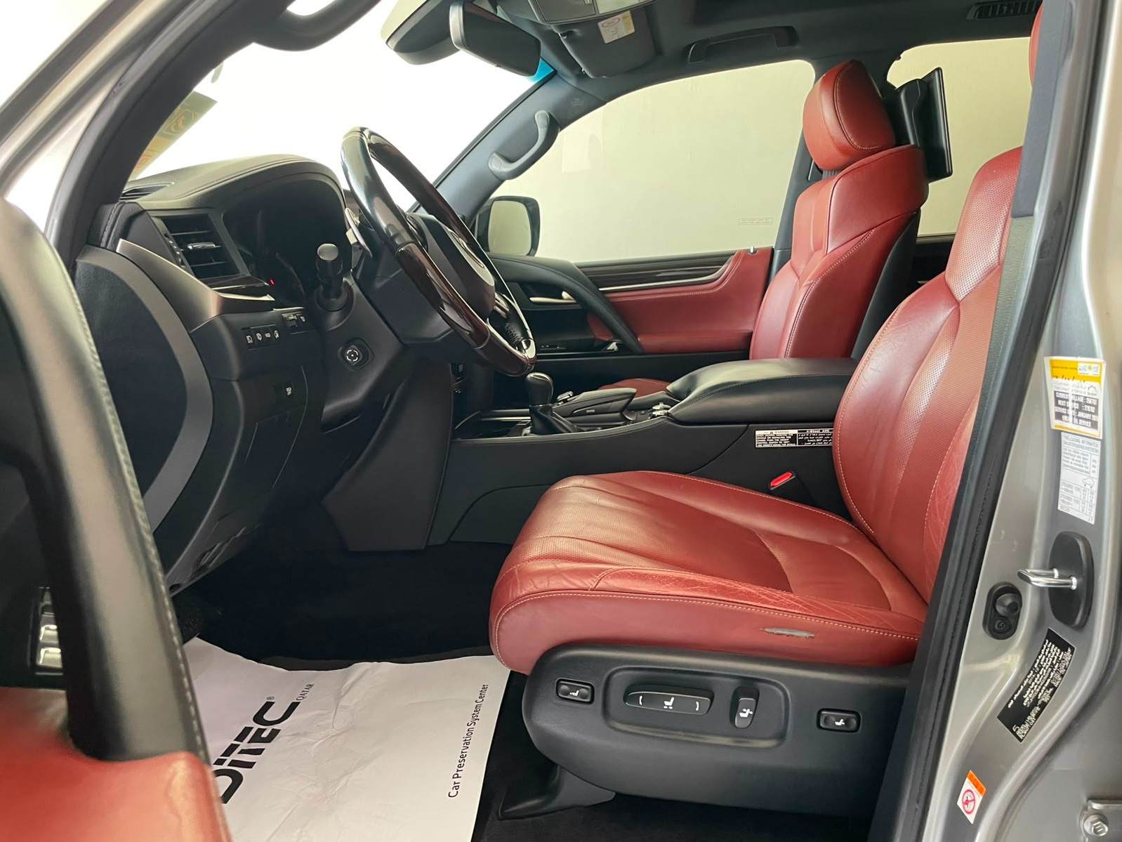 Lexus LX 570 2017 - Image 3