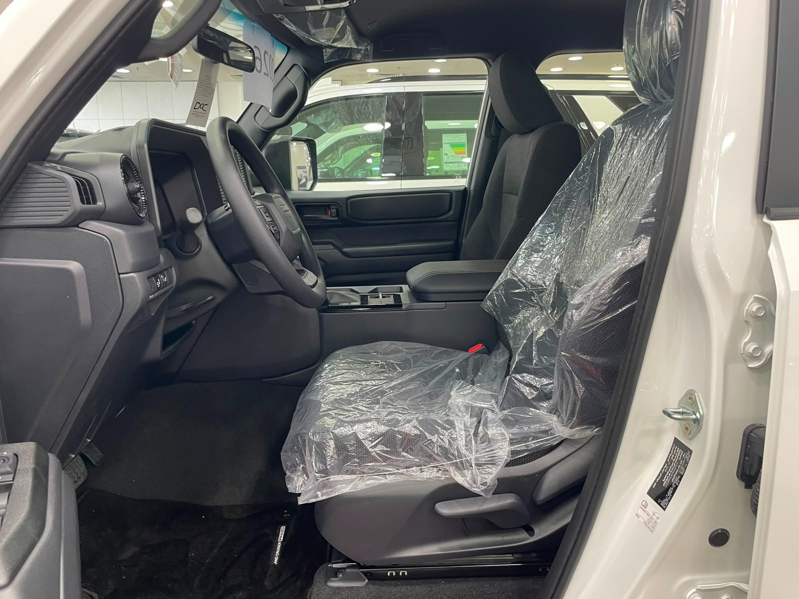 Toyota Prado V4 2026 - Image 4