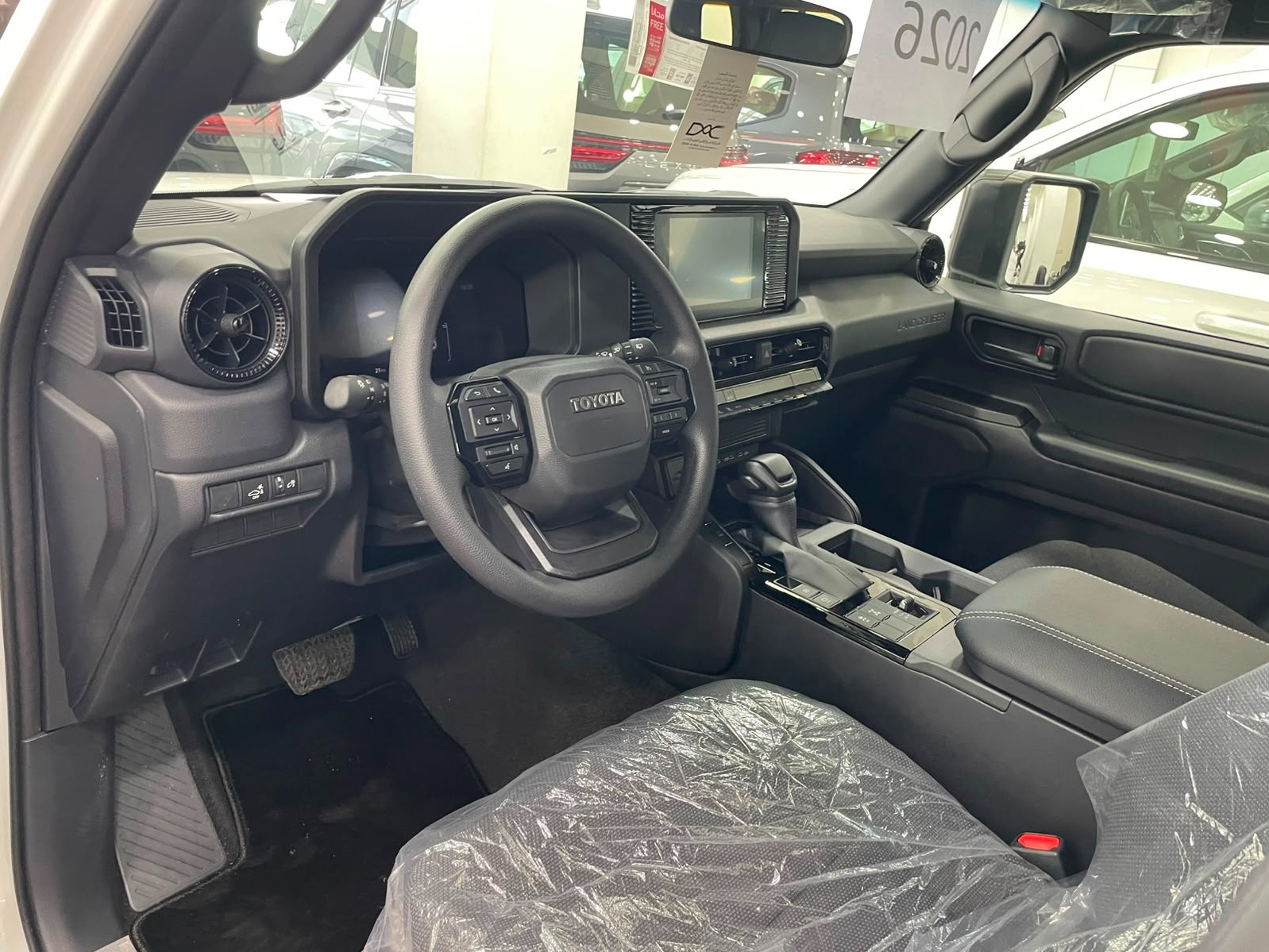 Toyota Prado V4 2026 - Image 2