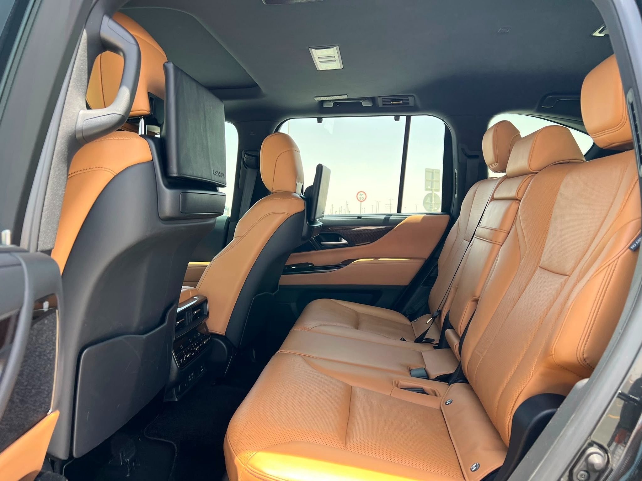 Lexus LX 600 2024 - Image 3