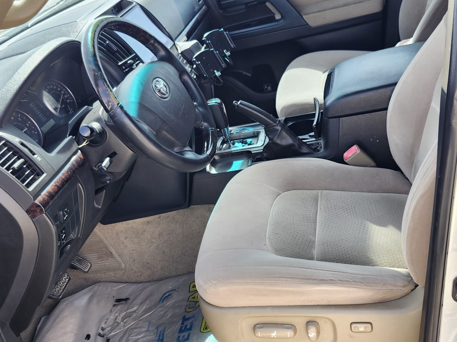 Toyota Land Cruiser GX.R 2011 - Image 4