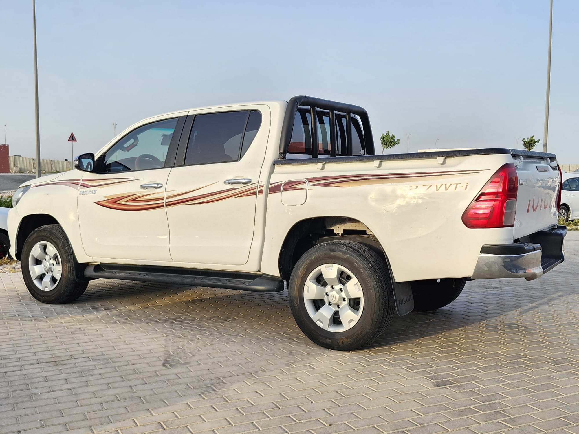 Toyota Hilux 2016 - Image 4