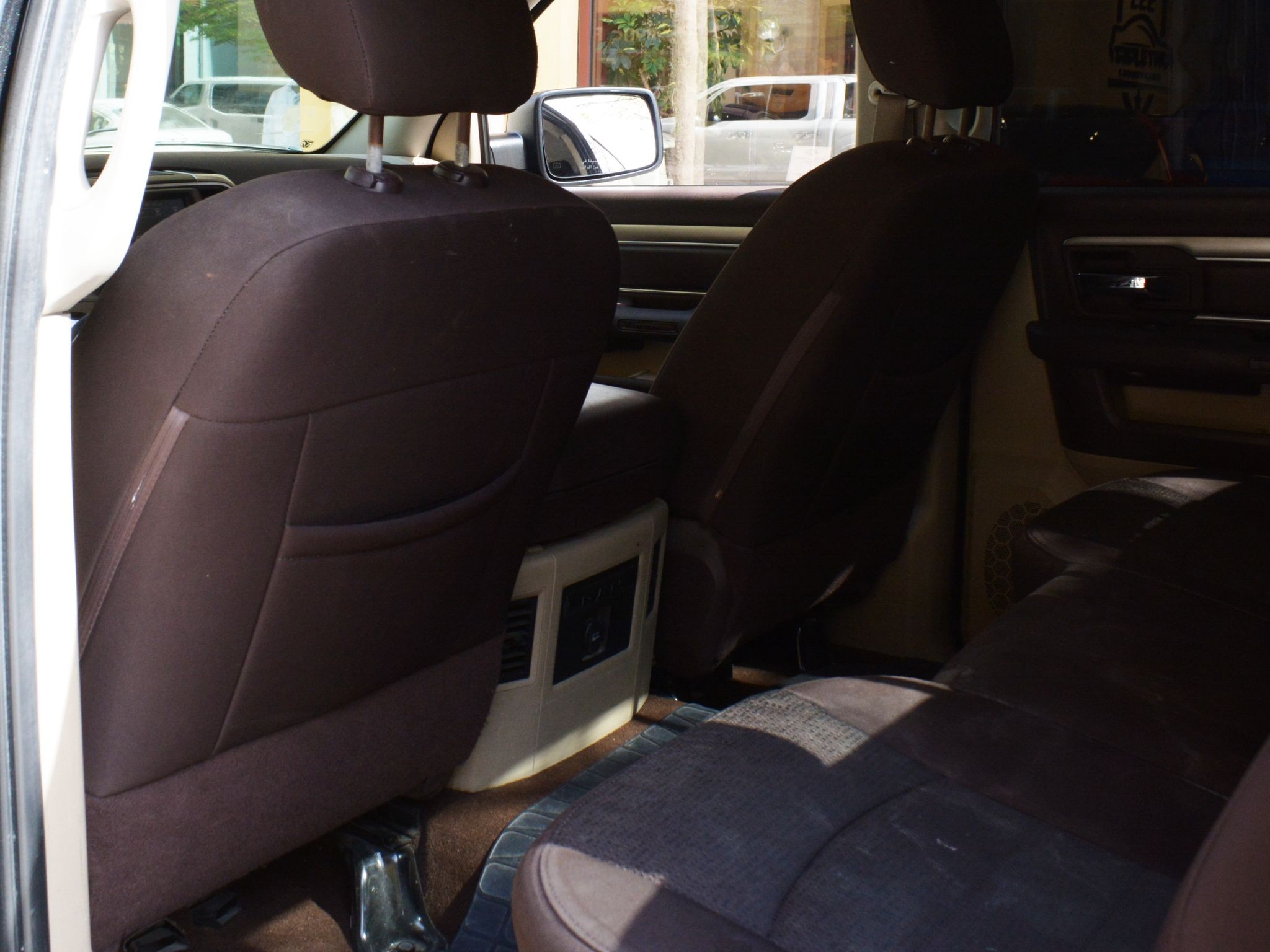 Dodge Ram 1500 2015 - Image 2