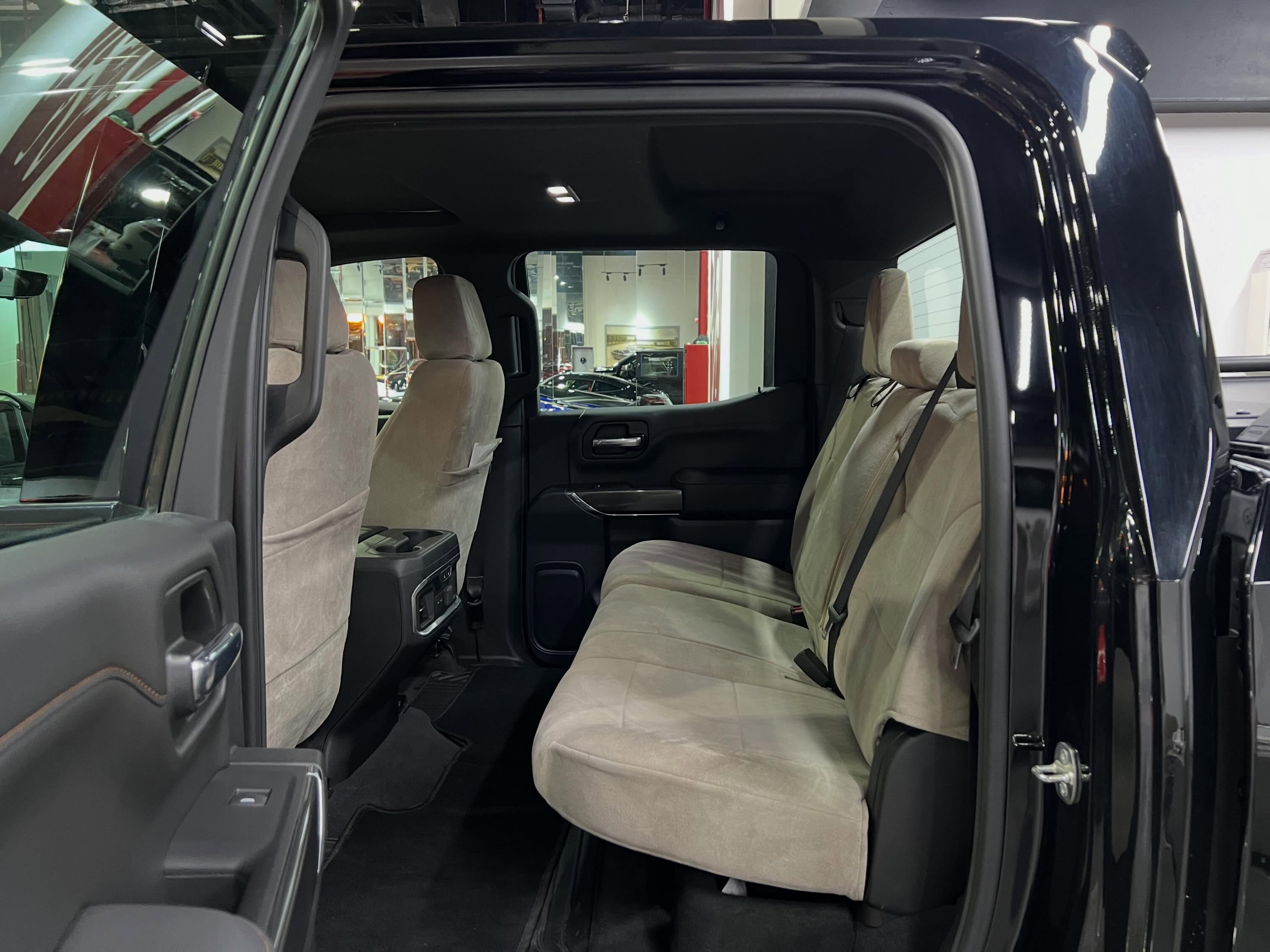 GMC Sierra AT4 2020 - Image 3