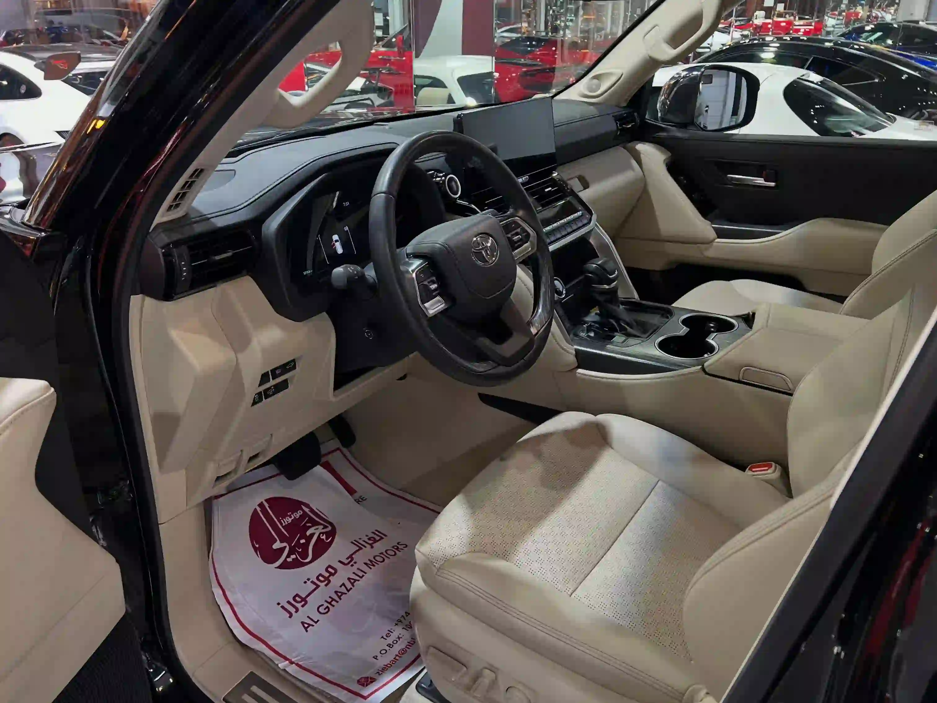Toyota Land Cruiser VXR Twin Turbo 2025 - Image 3