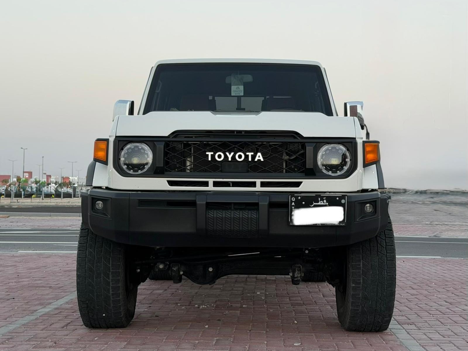 Toyota Land Cruiser LX 2018 - Image 2