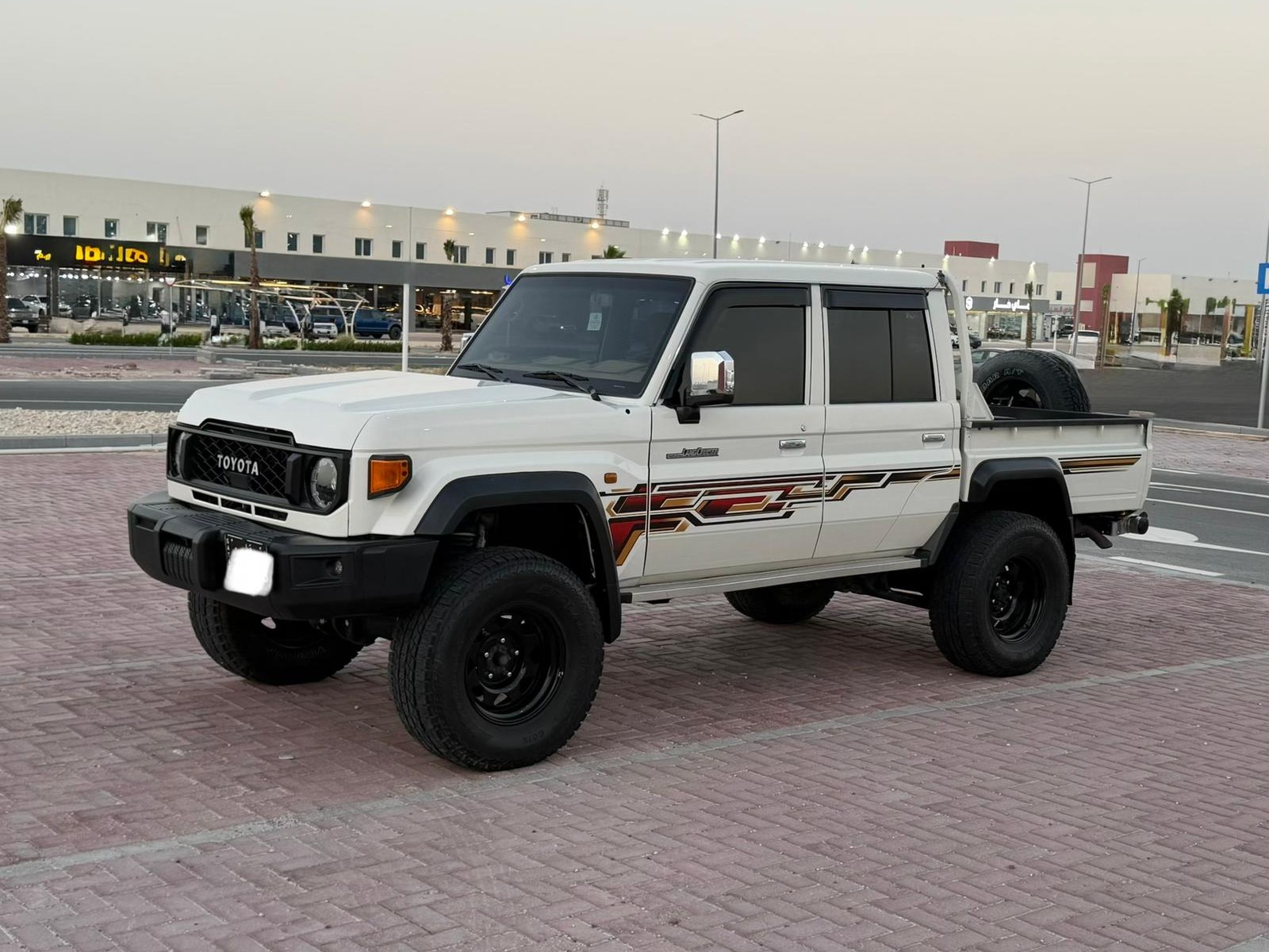 Toyota Land Cruiser LX 2018
