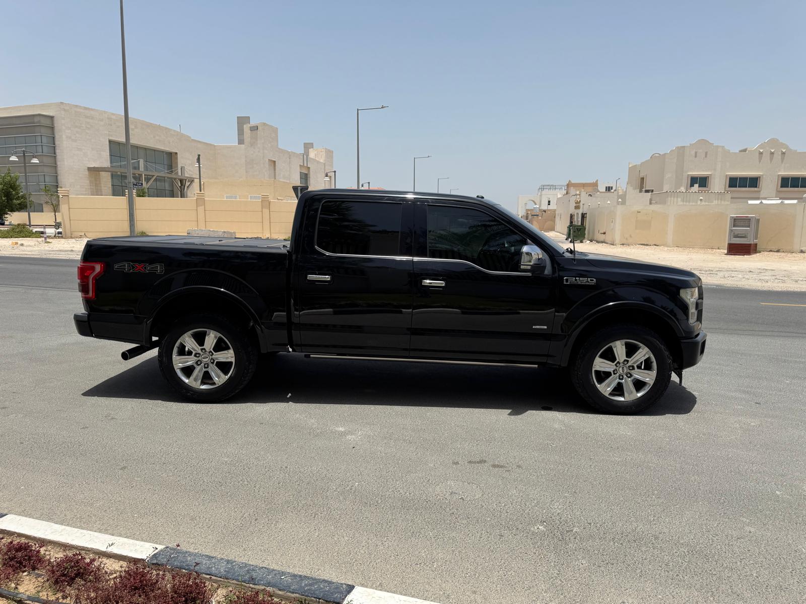 Ford F-150 Platinum  2017 - Image 4