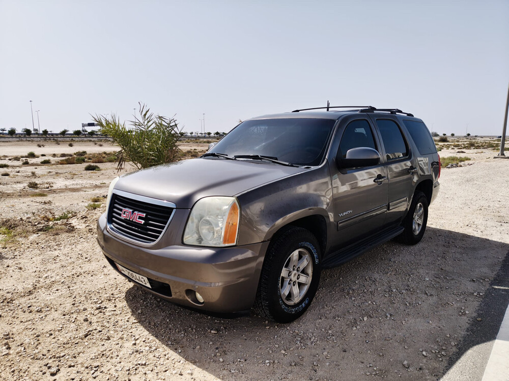 GMC Yukon SLE 2013