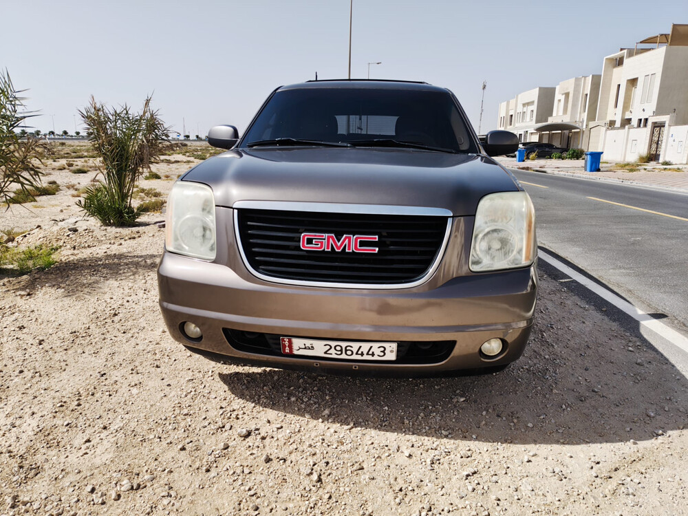 GMC Yukon SLE 2013 - Image 3