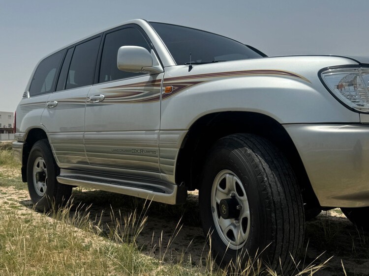 Toyota Land Cruiser GX.R 2006 - Image 2
