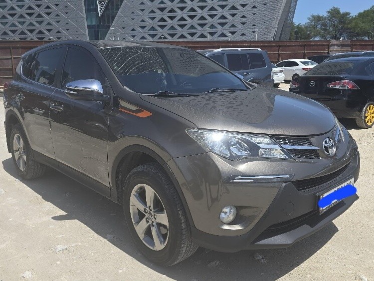 Toyota RAV4 2015 - Image 3