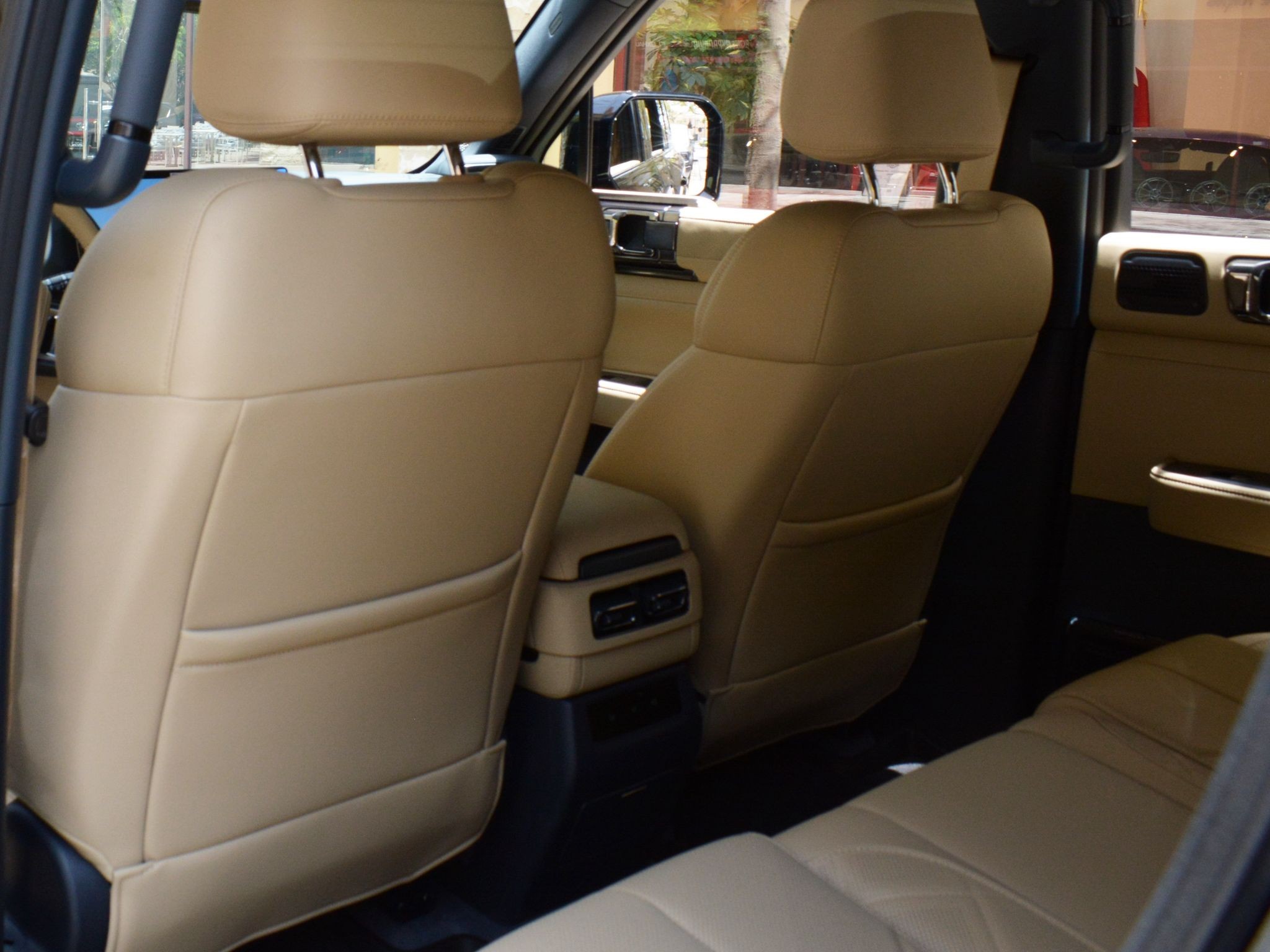 BYD DENZA B5 2027 - Image 4