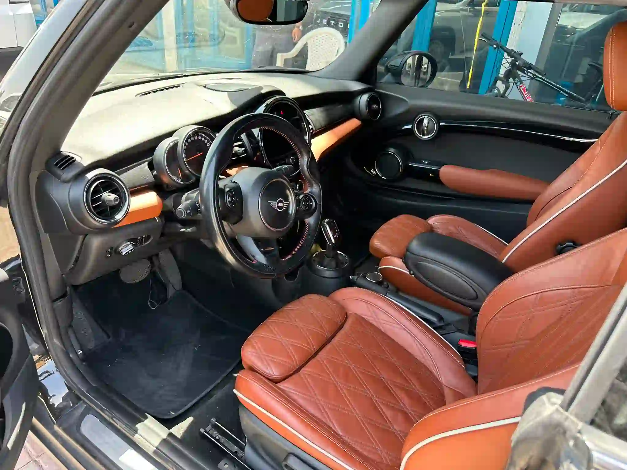Mini Cooper S. 2019 - Image 2
