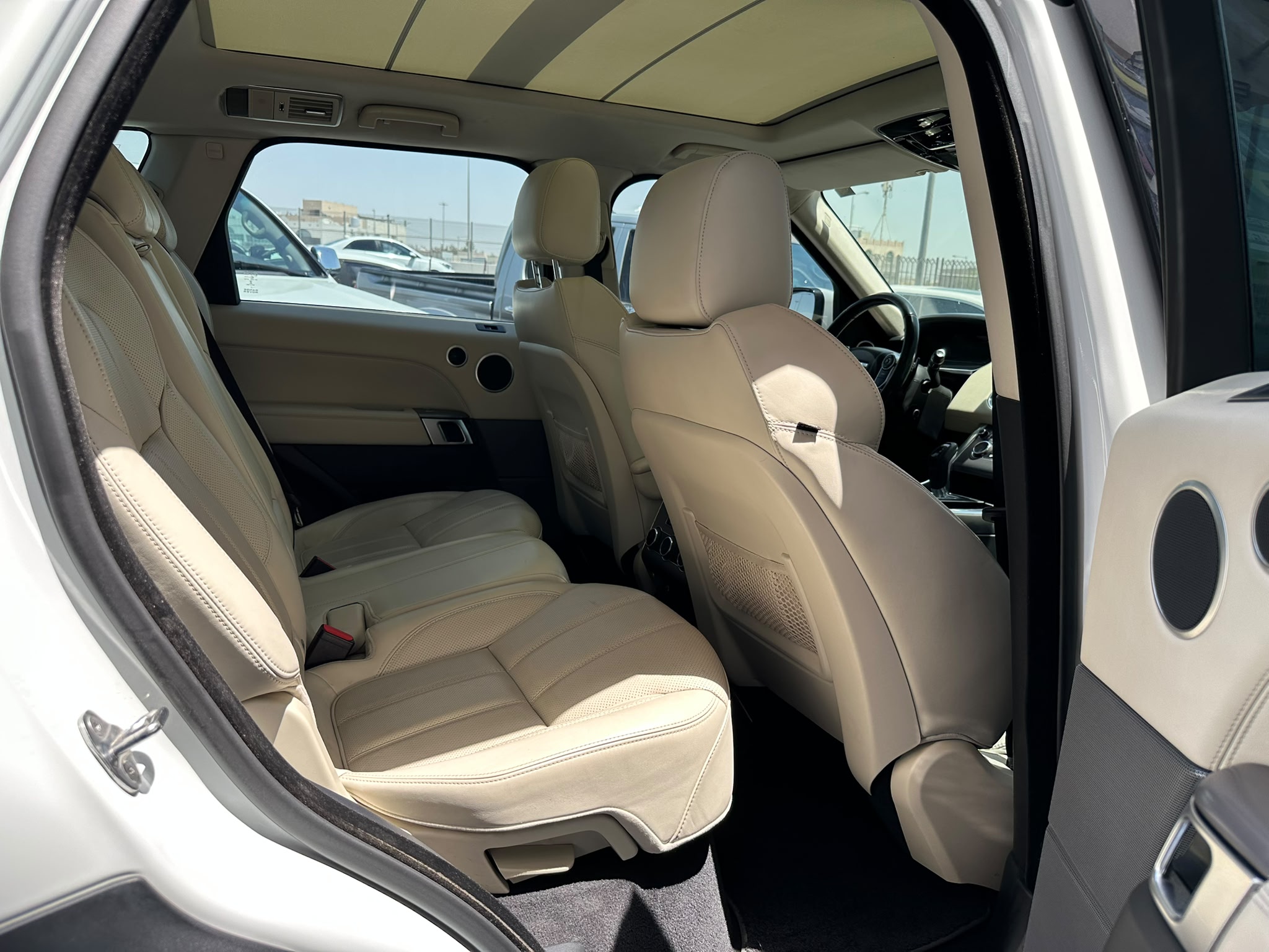 Land Rover Range Rover Sport 2016 - Image 3