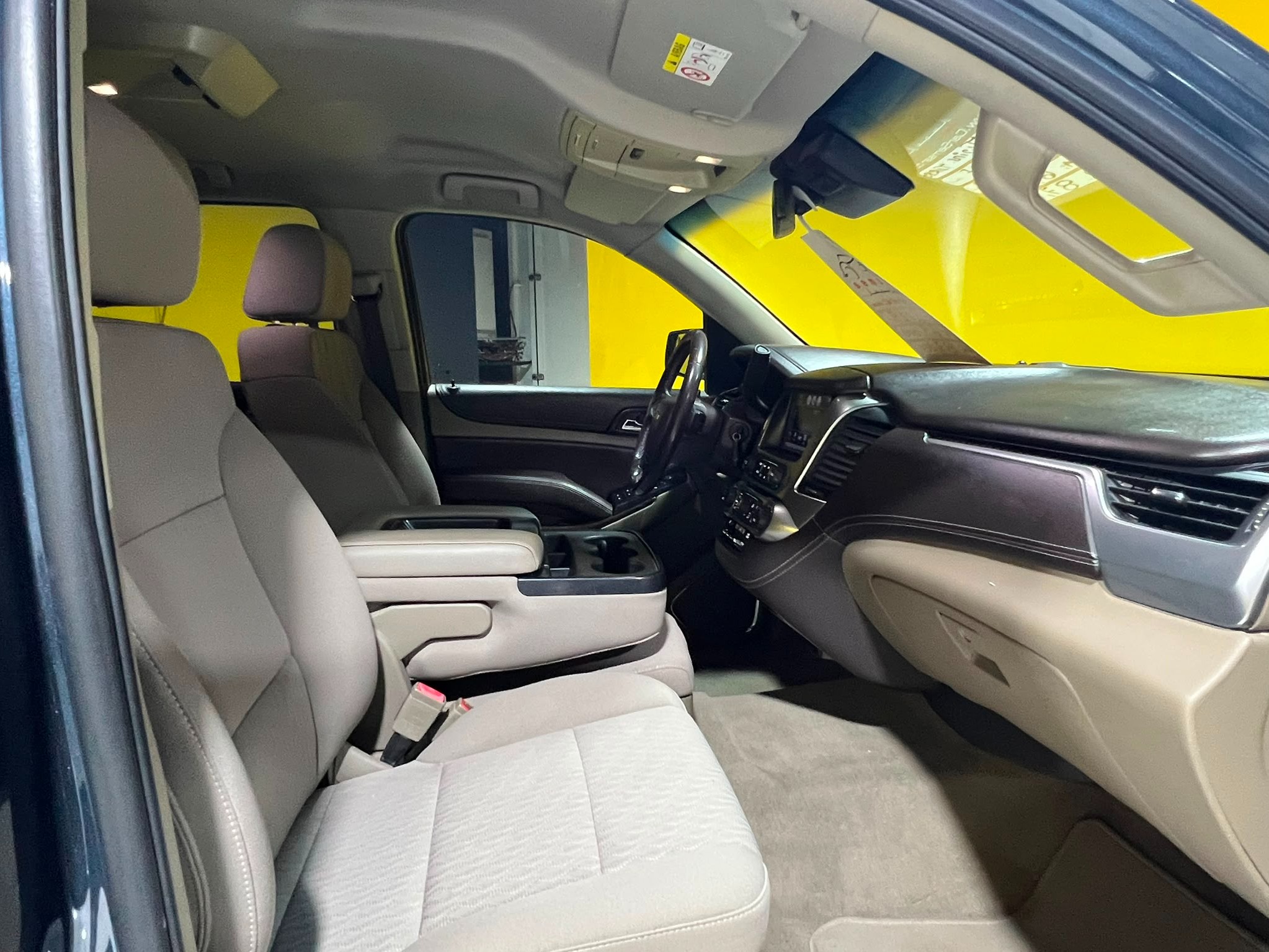 Chevrolet Tahoe 2019 - Image 2